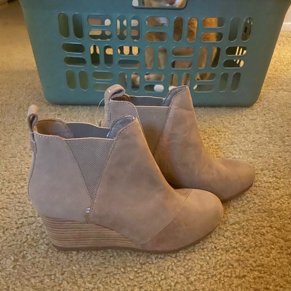 Wedges - Picture 2 of 5